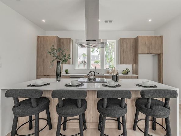 2523  Hondo Avenue  103, Dallas Texas 75219