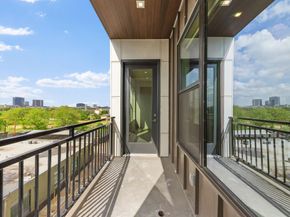 1900 S Ervay Street  311, Dallas Texas 75215