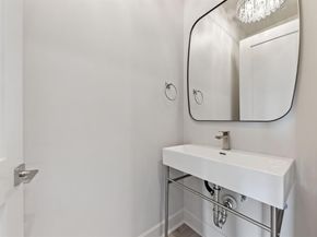 1900 S Ervay Street  311, Dallas Texas 75215