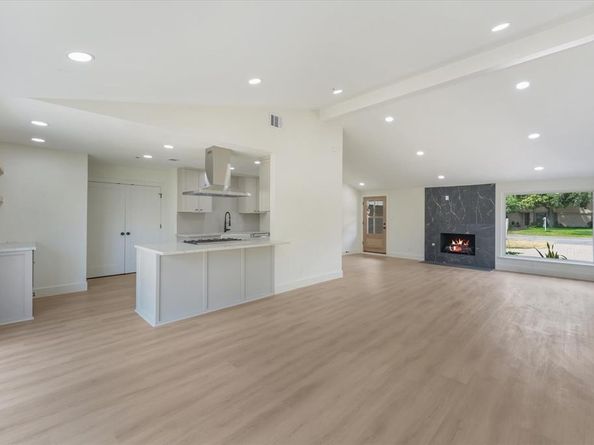 3786  Crown Shore Drive , Dallas Texas 75244