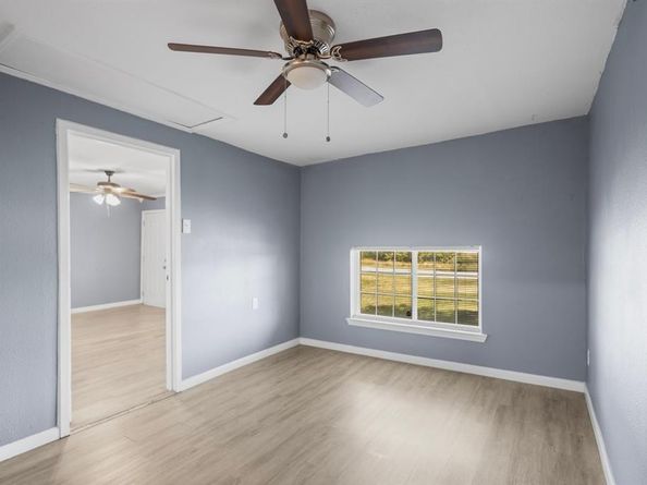 5409  Old Handley Road , Fort Worth Texas 76112