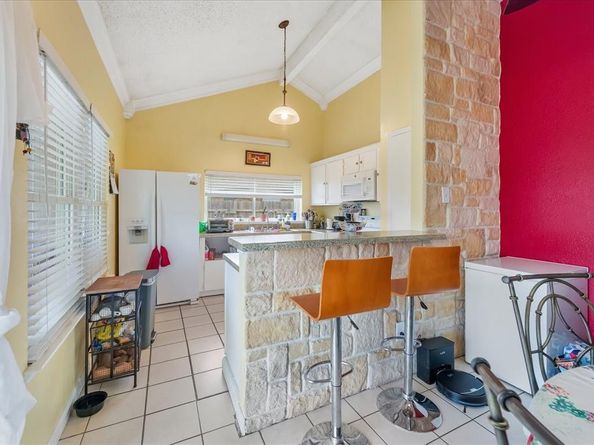 3030  Meadow Creek Court , Grand Prairie Texas 75052