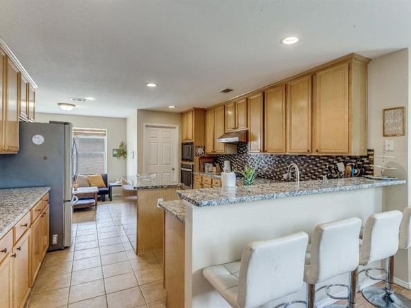 3926  Rolling Oaks Drive , Carrollton Texas 75007