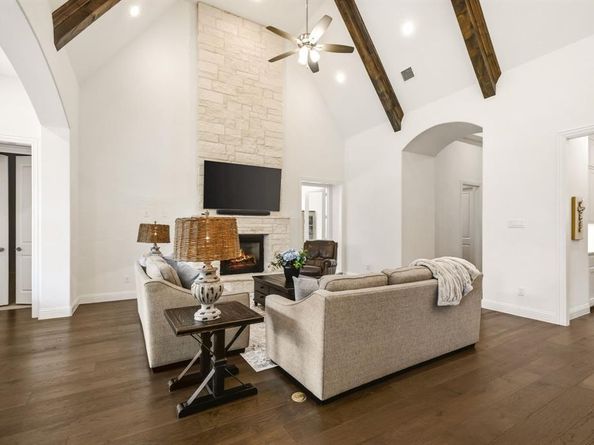 2905  Maverick Way , Celina Texas 75009