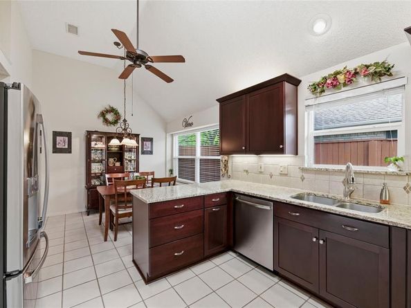 840  Lionel Way , Fort Worth Texas 76108