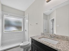 4800 W Lovers Lane  502, Dallas Texas 75209