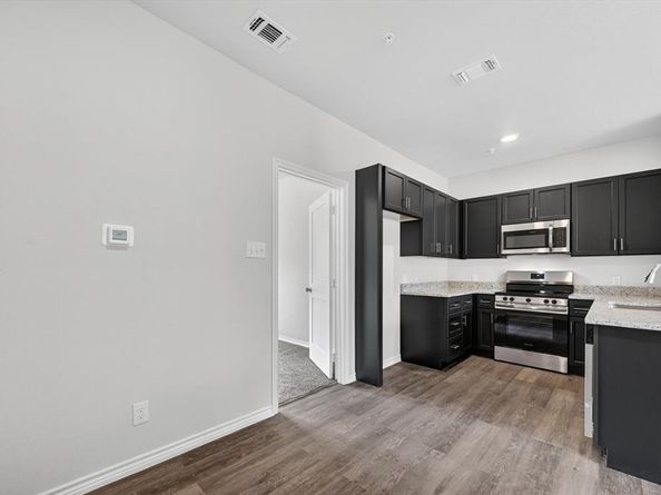 4800 W Lovers Lane  502, Dallas Texas 75209