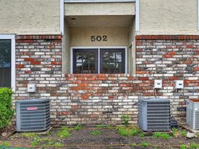 4800 W Lovers Lane  502, Dallas Texas 75209