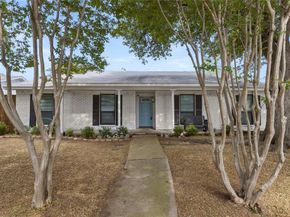 2814  Lindbergh Drive , Dallas Texas 75228