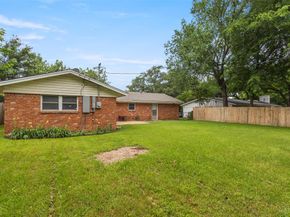 1021  Blue Lake  , Fort Worth Texas 76103