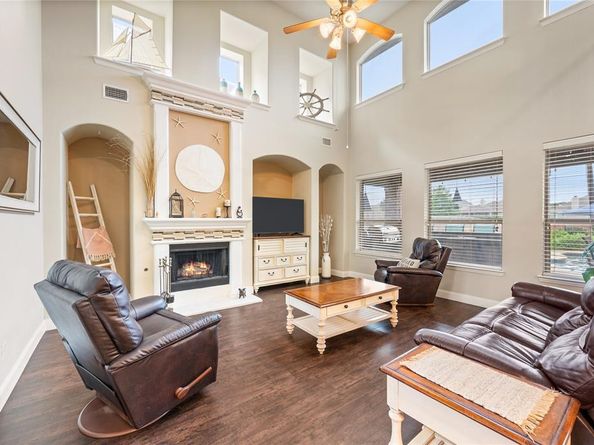 10249  Crowne Pointe Lane , Fort Worth Texas 76244