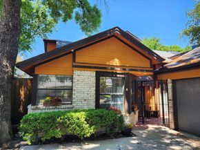 3021  Adolph Street , Dallas Texas 75204