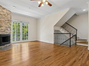 5726  La Vista Drive , Dallas Texas 75206