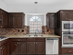 1513  Brighton Drive , Mansfield Texas 76063