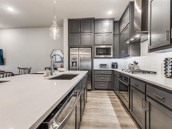 7129  Laurel Ridge , Dallas Texas 75231