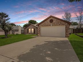 1012  High Crest Drive , Azle Texas 76020