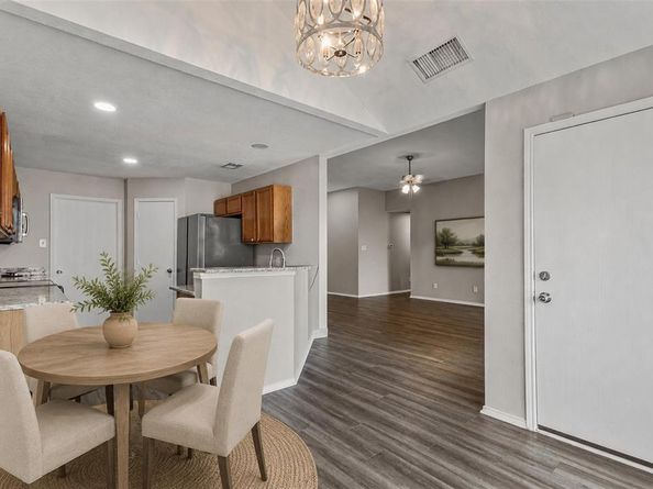 1012  High Crest Drive , Azle Texas 76020