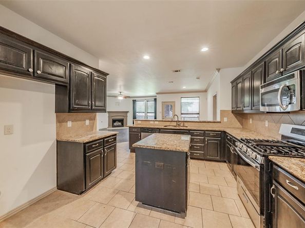 3316  Lone Tree Lane , Fort Worth Texas 76244