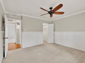7820  Meadow Park Drive  215, Dallas Texas 75230