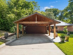 404 W Greenbriar Lane , Dallas Texas 75208