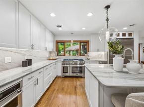 404 W Greenbriar Lane , Dallas Texas 75208