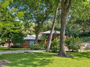 404 W Greenbriar Lane , Dallas Texas 75208