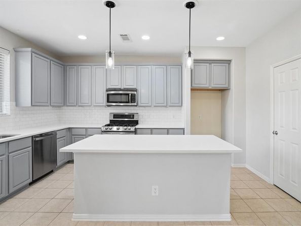 1907  Hidden Fairway Drive , Wylie Texas 75098