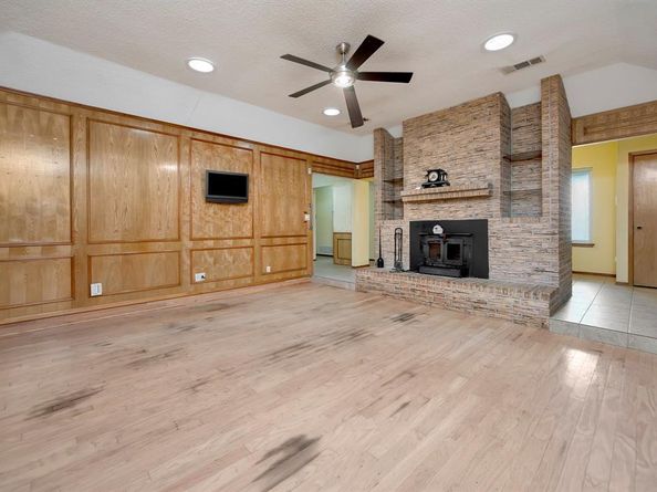 408  Chimney Hill Circle , Mansfield Texas 76063