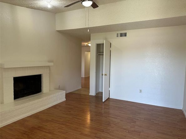 9615  Walnut Street  3205, Dallas Texas 75243