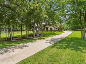 10512  Estancia Court , Fort Worth Texas 76108