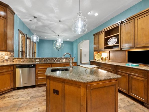 2500  Woodbridge Trail , Mansfield Texas 76063