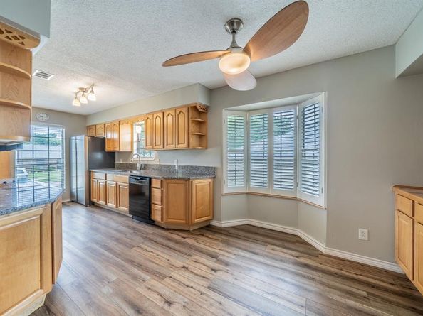1605  Brighton Drive , Carrollton Texas 75007