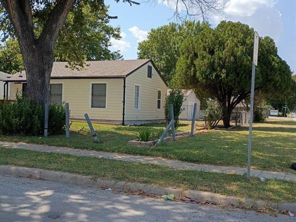 2671  Moffatt Avenue , Dallas Texas 75216