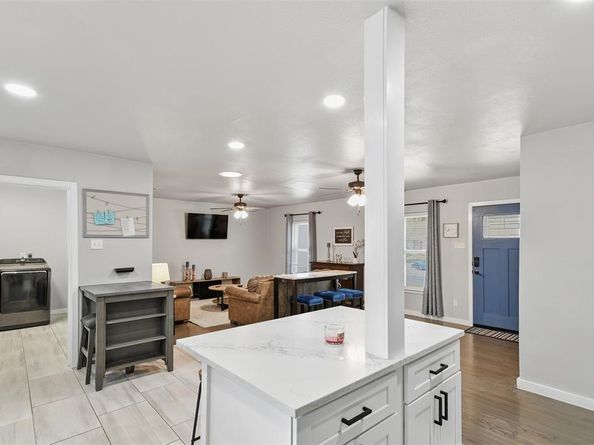 2421  Hillburn Drive , Dallas Texas 75227