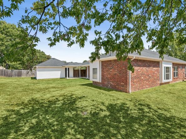 636  Whitetail Deer Lane , Crowley Texas 76036
