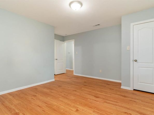 3715  Hancock Street , Dallas Texas 75210