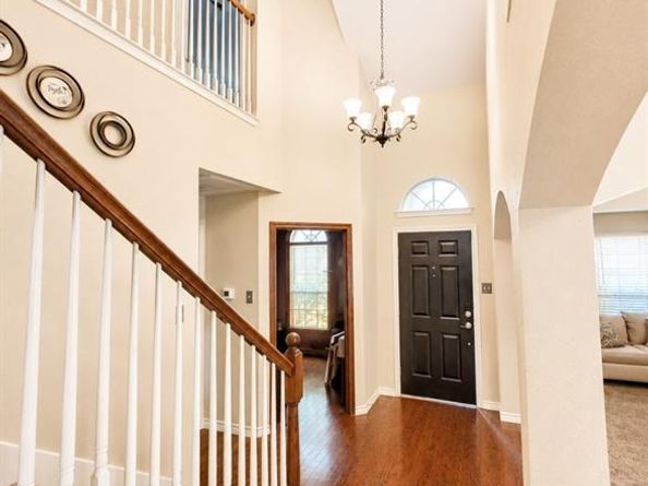 1504  Mountain Laurel Lane , DeSoto Texas 75115