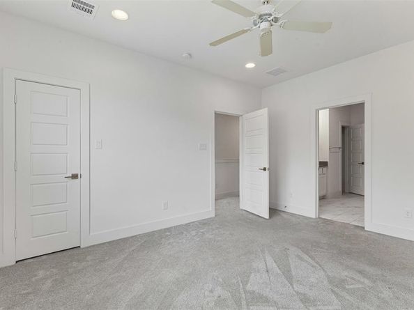 2821  Stanley Avenue , Fort Worth Texas 76110