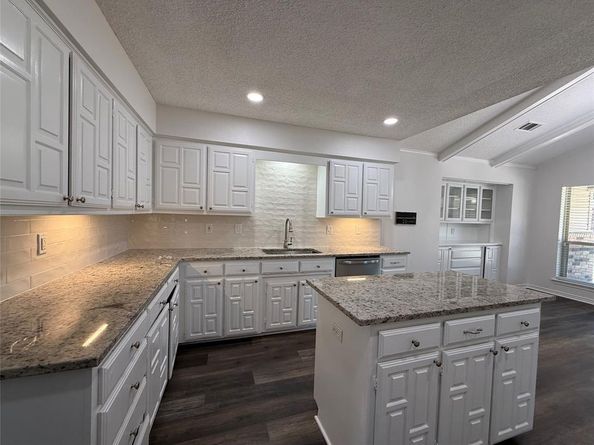 13234  Deer Run Trail , Dallas Texas 75243