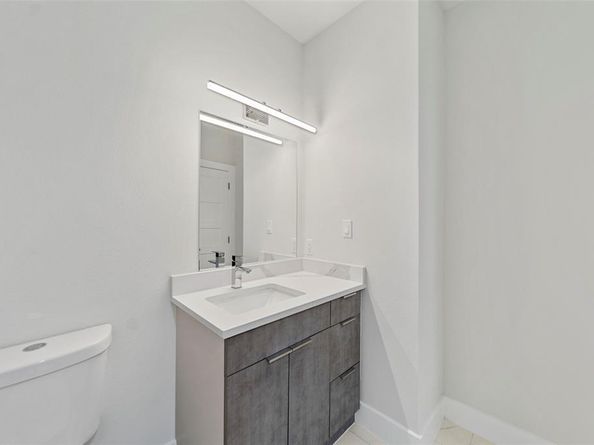2503  Crossman Avenue , Dallas Texas 75212