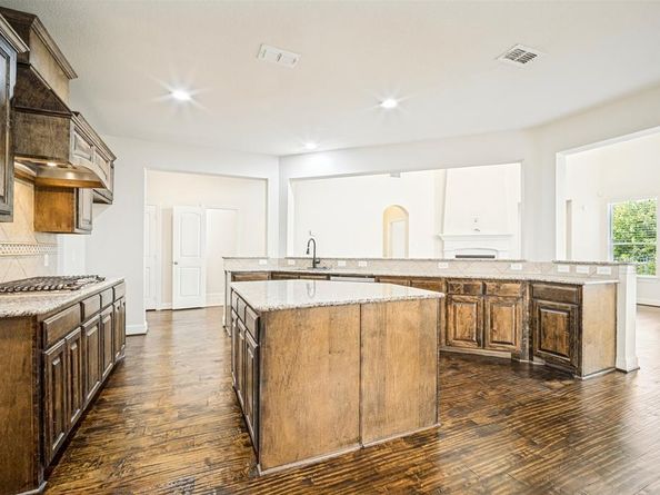 4119  Hawthorne Drive , Sachse Texas 75048