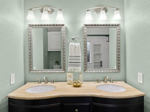 2102  Nugent Drive , Mansfield Texas 76063