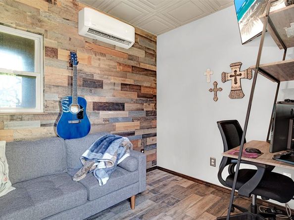 1001  Edison Lane , Allen Texas 75002