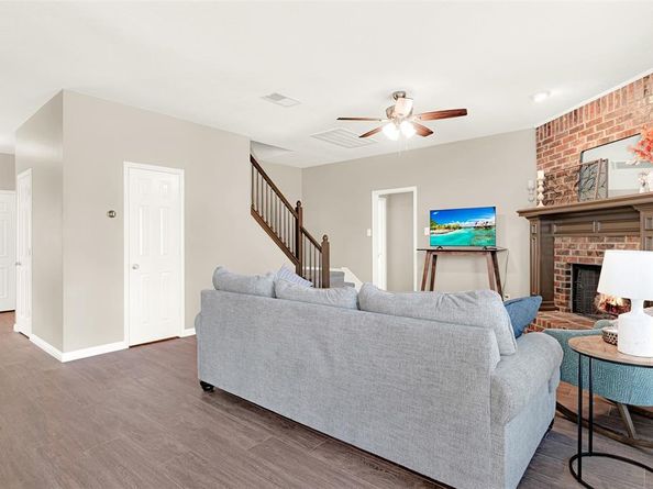 1001  Edison Lane , Allen Texas 75002
