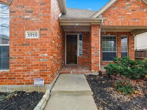 1910  Wickersham Lane , Corinth Texas 76210