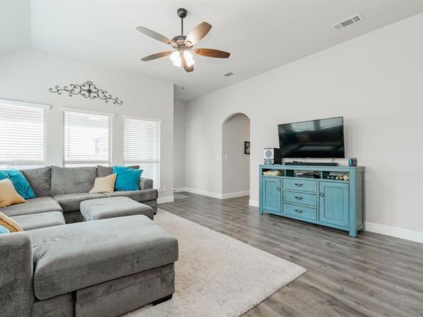 330  Roscoe Drive , Fate Texas 75087