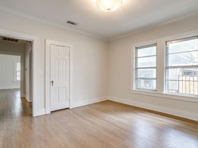2209 W Rosedale Street S, Fort Worth Texas 76110