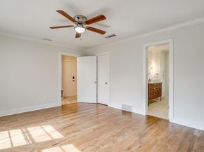 2209 W Rosedale Street S, Fort Worth Texas 76110