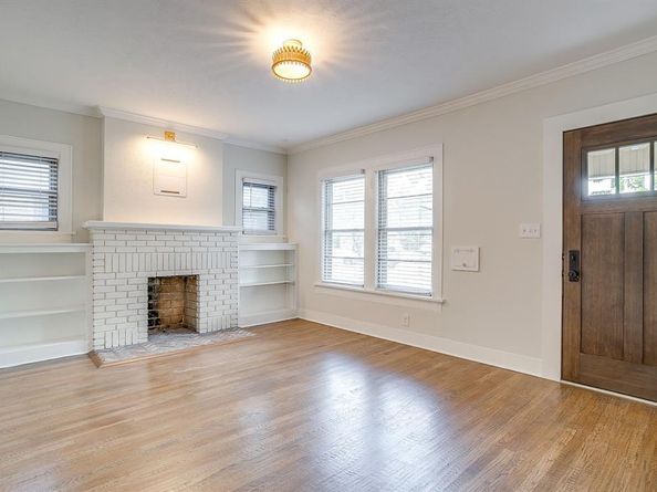 2209 W Rosedale Street S, Fort Worth Texas 76110
