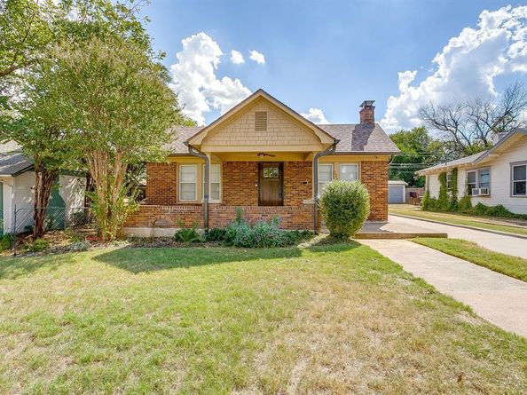 2209 W Rosedale Street S, Fort Worth Texas 76110